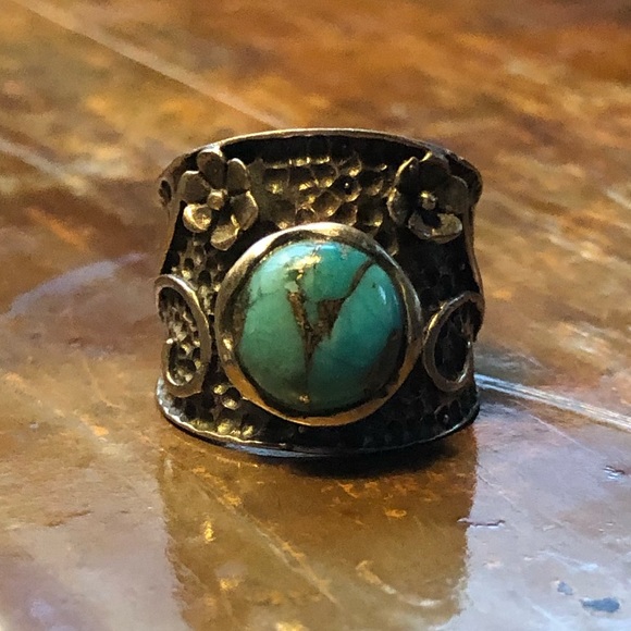 Silver Turquoise Floral Ring - Picture 2 of 6